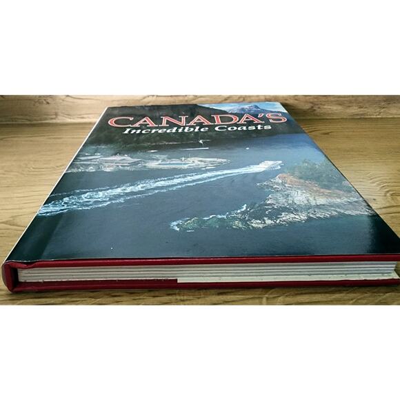 National Geographic: Canada's Incredible Coasts by Donald J. Crump (1993) - Picture 4 of 11